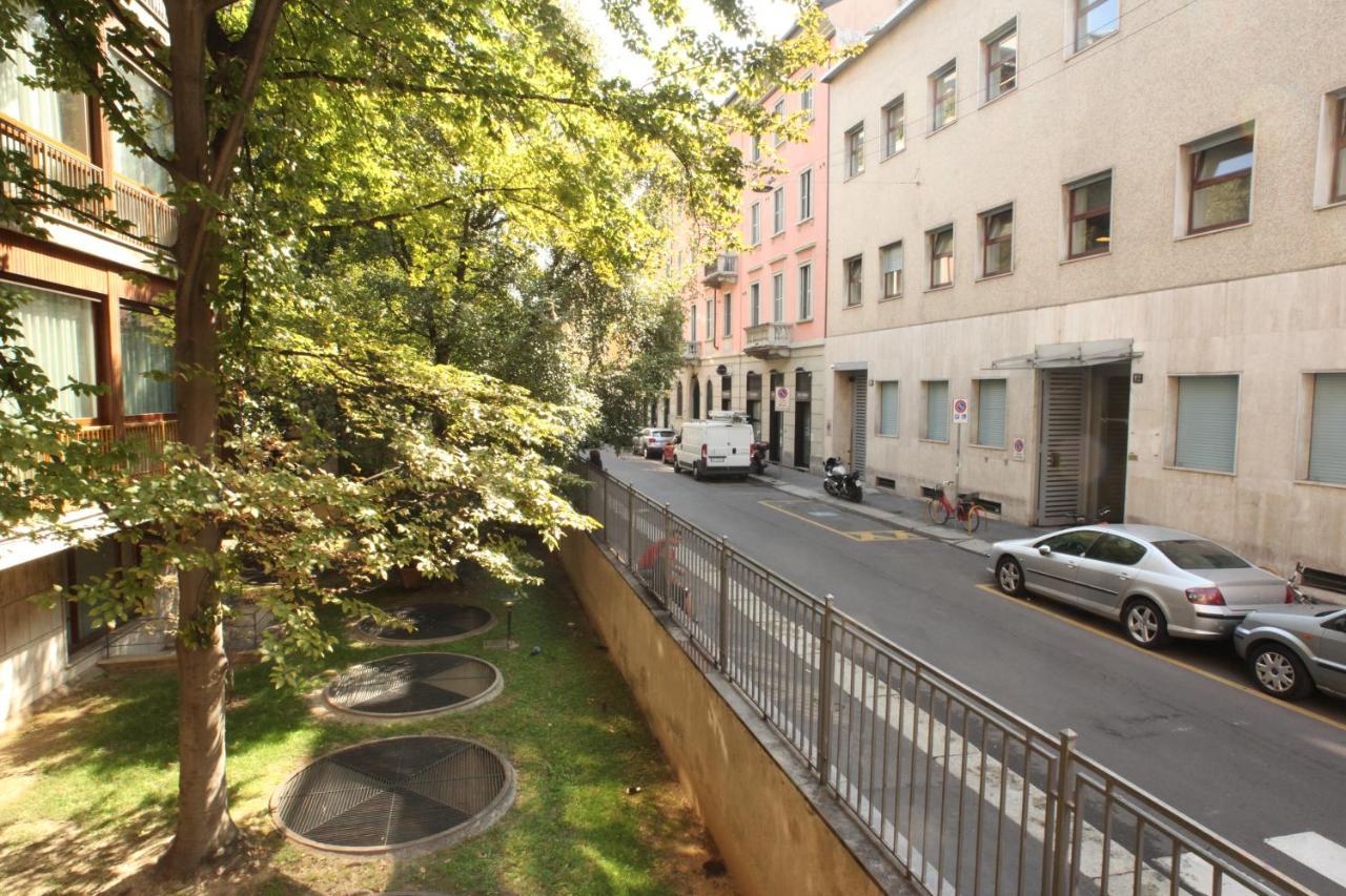 Boutique Home Duomo E Universita Bocconi Milan Exterior photo